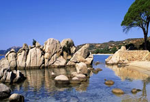 MK体育：亚马尔在造乌龙后和主裁判打趣：能不能算我进的.